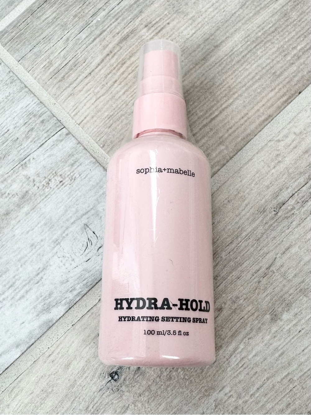 Sophia + Mabelle Hydra Hold Hydrating Setting Spray